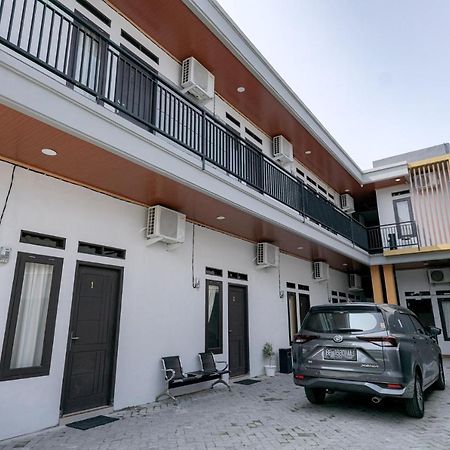 RedDoorz @ Jalan Urip Sumoharjo Lampung Hotel Bandar Lampung Bagian luar foto