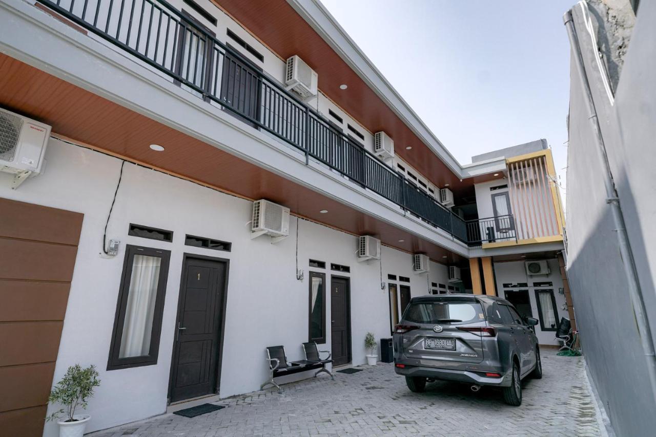 RedDoorz @ Jalan Urip Sumoharjo Lampung Hotel Bandar Lampung Bagian luar foto