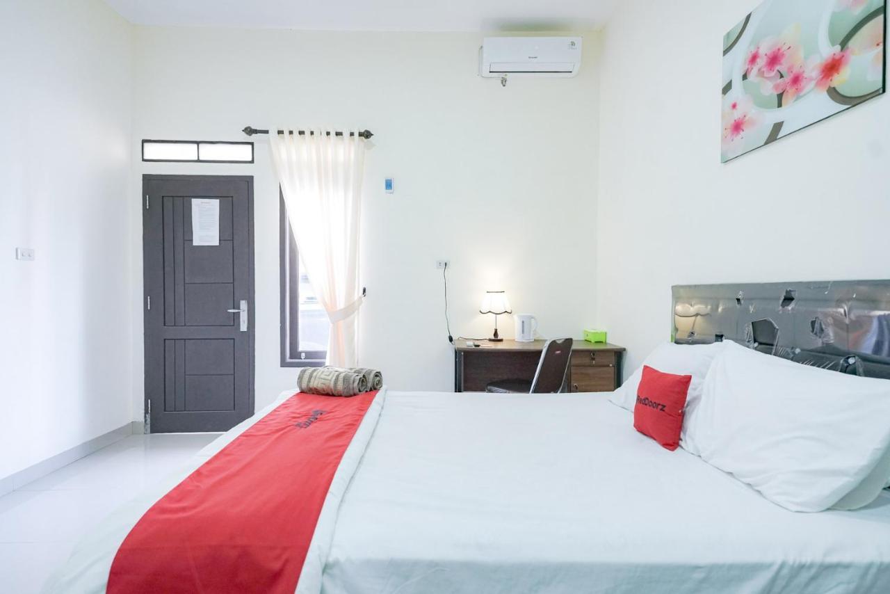 RedDoorz @ Jalan Urip Sumoharjo Lampung Hotel Bandar Lampung Bagian luar foto